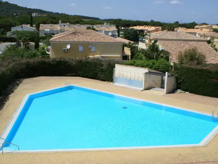 Location appartement à Cap d'Agde naturisme, Studio rénové climatisé avec piscine, parking inclus, à Agde