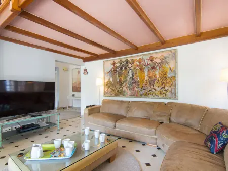 Villa Cap Roux à Agay – piscine et 2 000 m² de terrain : photo 3