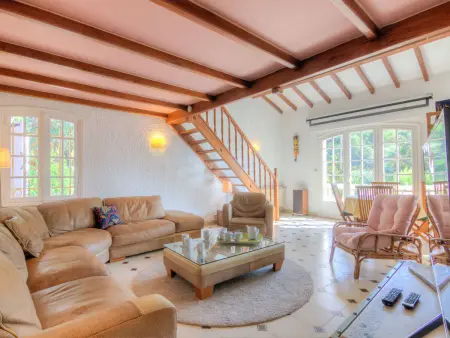 Villa Cap Roux à Agay – piscine et 2 000 m² de terrain : photo 6