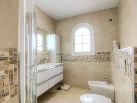 Villa Cap Roux à Agay – piscine et 2 000 m² de terrain : photo 19