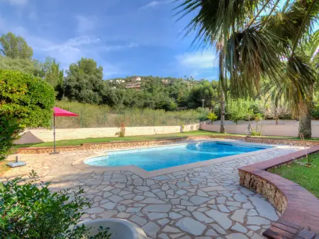 Villa Cap Roux à Agay – piscine et 2 000 m² de terrain : photo 23