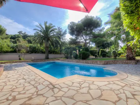 Villa Cap Roux à Agay – piscine et 2 000 m² de terrain : photo 24