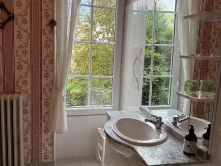 Maison XIXe, 6 chambres, piscine partagée à Gipcy : photo 22