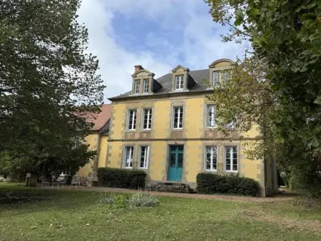 Maison XIXe, 6 chambres, piscine partagée à Gipcy : photo 26
