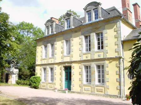 Maison XIXe, 6 chambres, piscine partagée à Gipcy : photo 28