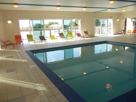 Chalet 3 chambres au calme avec piscine chauffée proche lac du Jaunay - Photo 1
