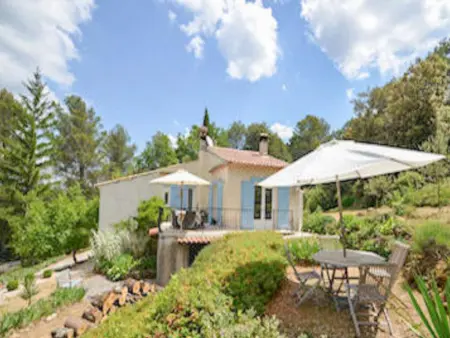 Location maison à Nans les Pins, Belle maison au calme avec vue et piscine