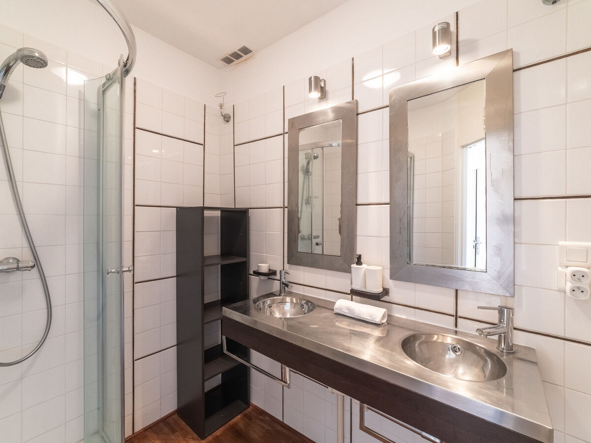 Appartement rénové 75 m² à 50 m de la mer, Cogolin - Photo 5