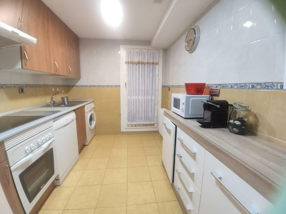 Appartement 6 pers. à Jaca avec terrasse et piscine - Photo 3