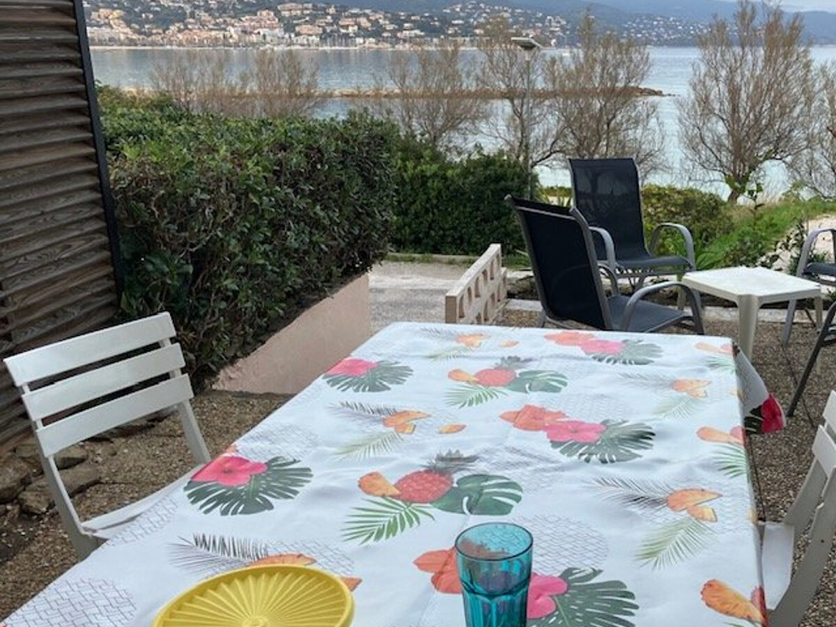 Appartement climatisé avec terrasse vue mer à Bormes-les-Mimosas - Photo 1