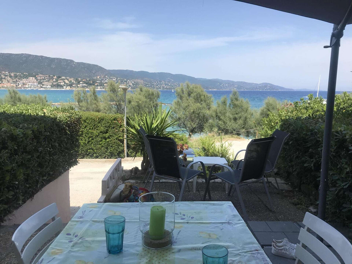 Appartement climatisé avec terrasse vue mer à Bormes-les-Mimosas - Photo 2