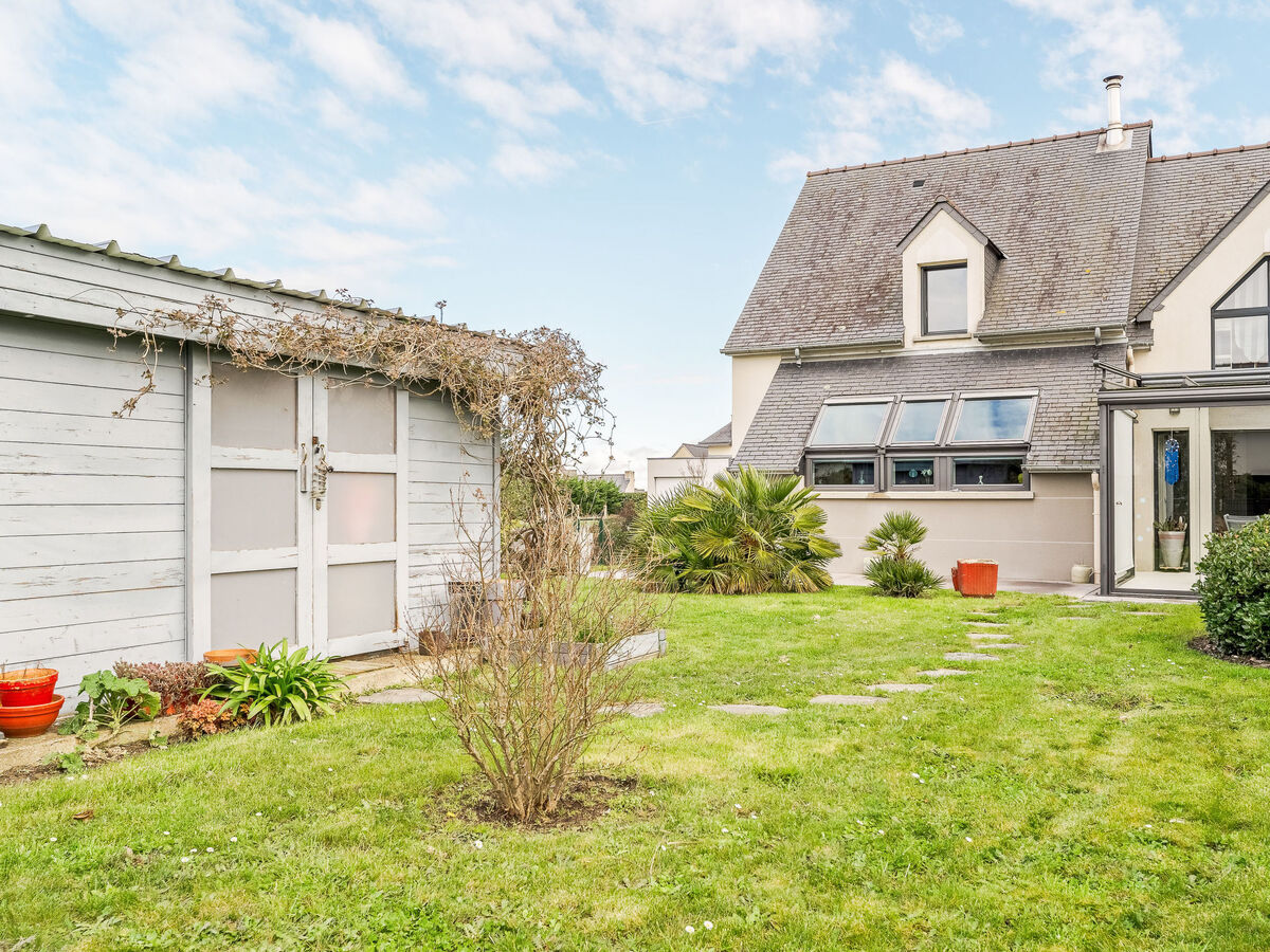 Maison Les Jardins du Val – véranda et jardin à Dinard - Photo 22