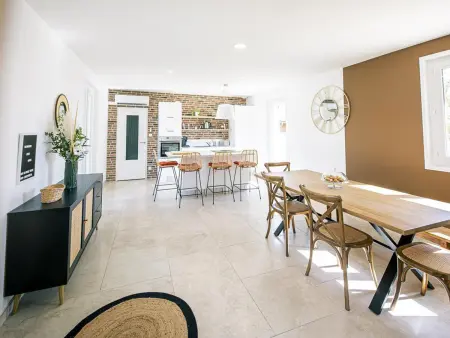 Évasion Nature au Cœur des Vignobles avec SPA, Location Gite 6 personnes à Saulcet - Photo 2