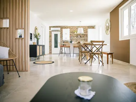 Évasion Nature au Cœur des Vignobles avec SPA, Location Gite 6 personnes à Saulcet - Photo 9