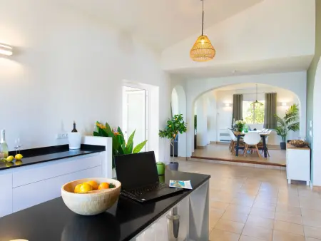Villa Atardecer – vue mer et montagnes, piscine, 200 m de la plage : photo 17