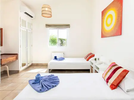 Villa Atardecer – vue mer et montagnes, piscine, 200 m de la plage : photo 24