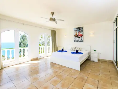 Villa Atardecer – vue mer et montagnes, piscine, 200 m de la plage : photo 31
