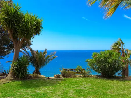Villa Atardecer – vue mer et montagnes, piscine, 200 m de la plage : photo 46