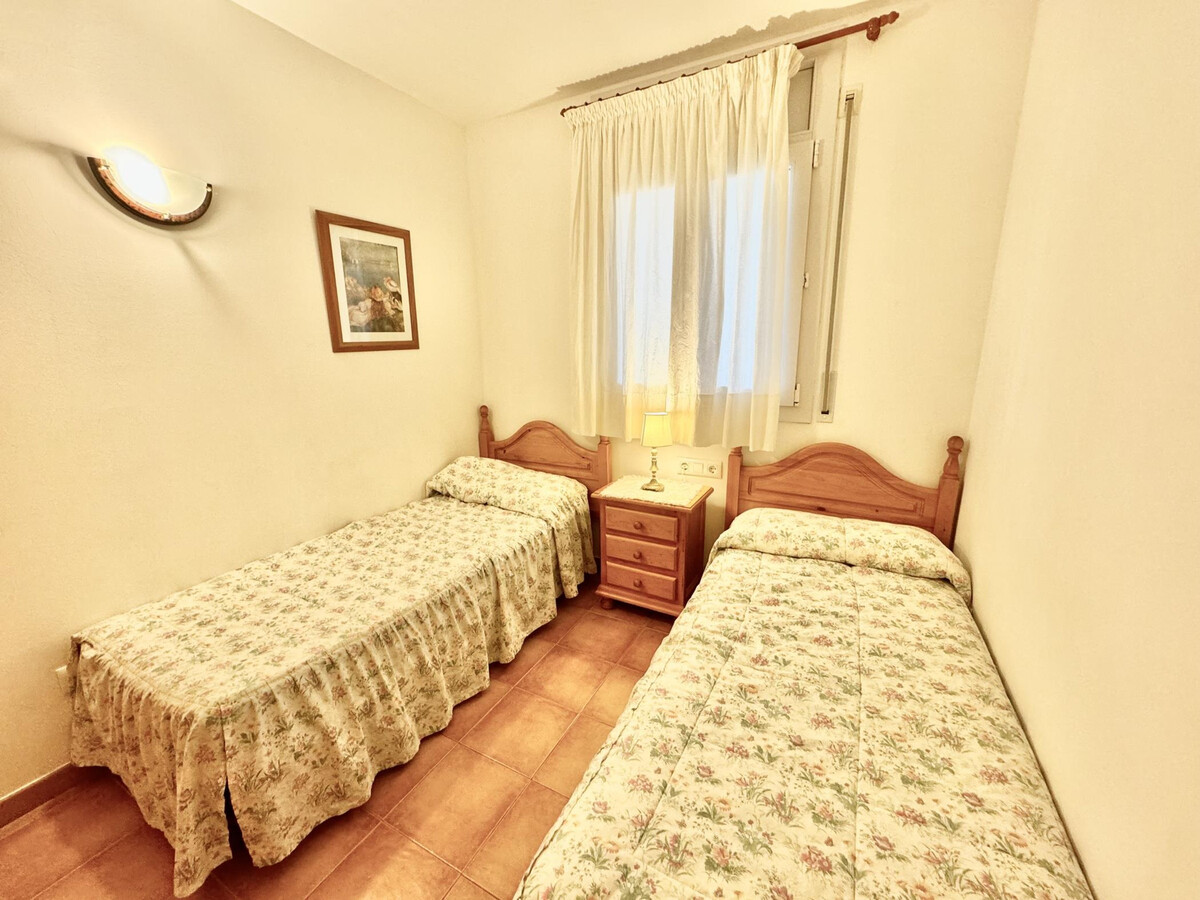 Appartement 2 chambres avec parking, piscine à Roses - Photo 9