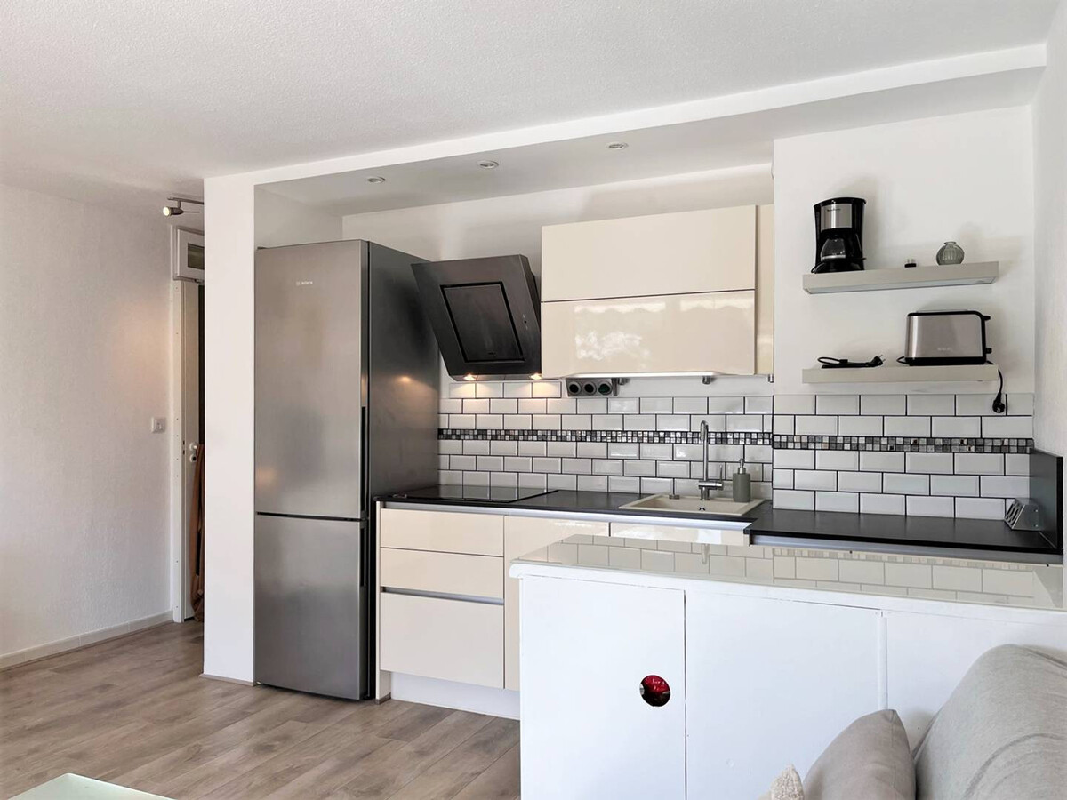 T2 climatisé terrasse 17m² – Le Lavandou - Photo 5
