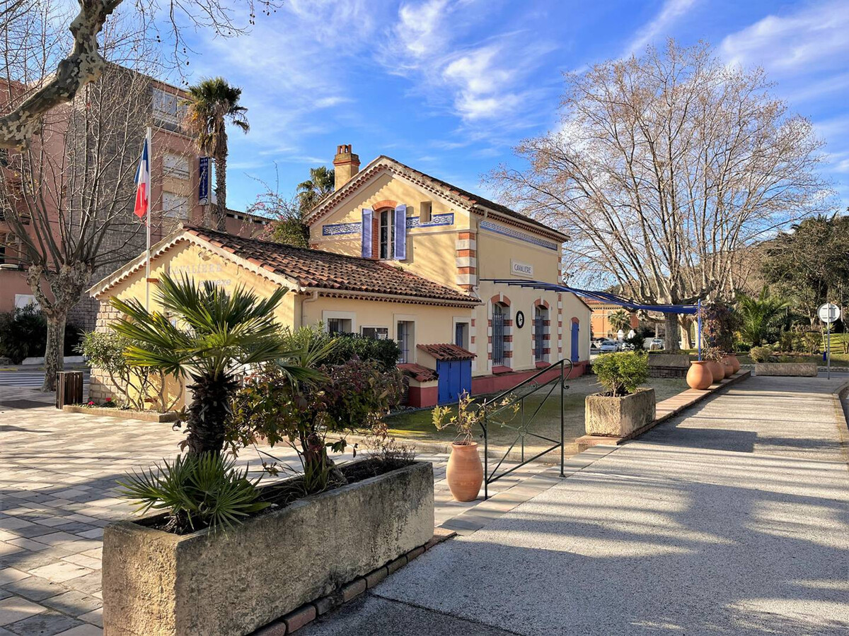T2 climatisé terrasse 17m² – Le Lavandou - Photo 13