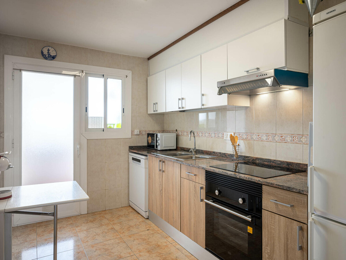 Appartement 3 chambres à 850 m de la plage - Photo 9