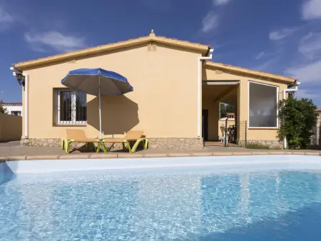 Location maison à L'Escala, Maison piscine privée, 300m plage, LEscala