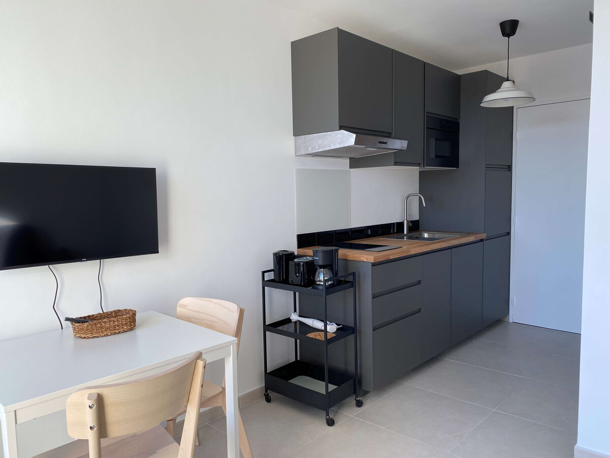 Studio rénové Balaruc-les-Bains, balcon près Thermes - Photo 3