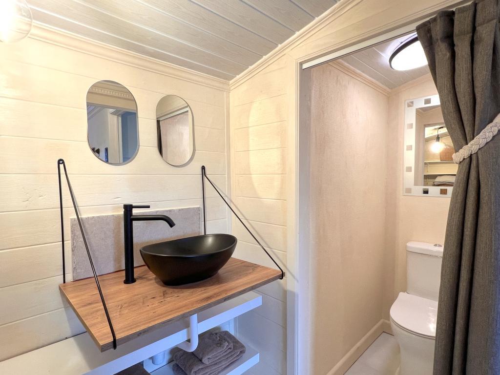 Charlie's Chalet, au bord de l'eau à Geel - Photo 9