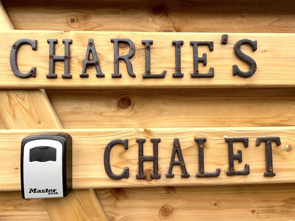 Charlie's Chalet, au bord de l'eau à Geel - Photo 32
