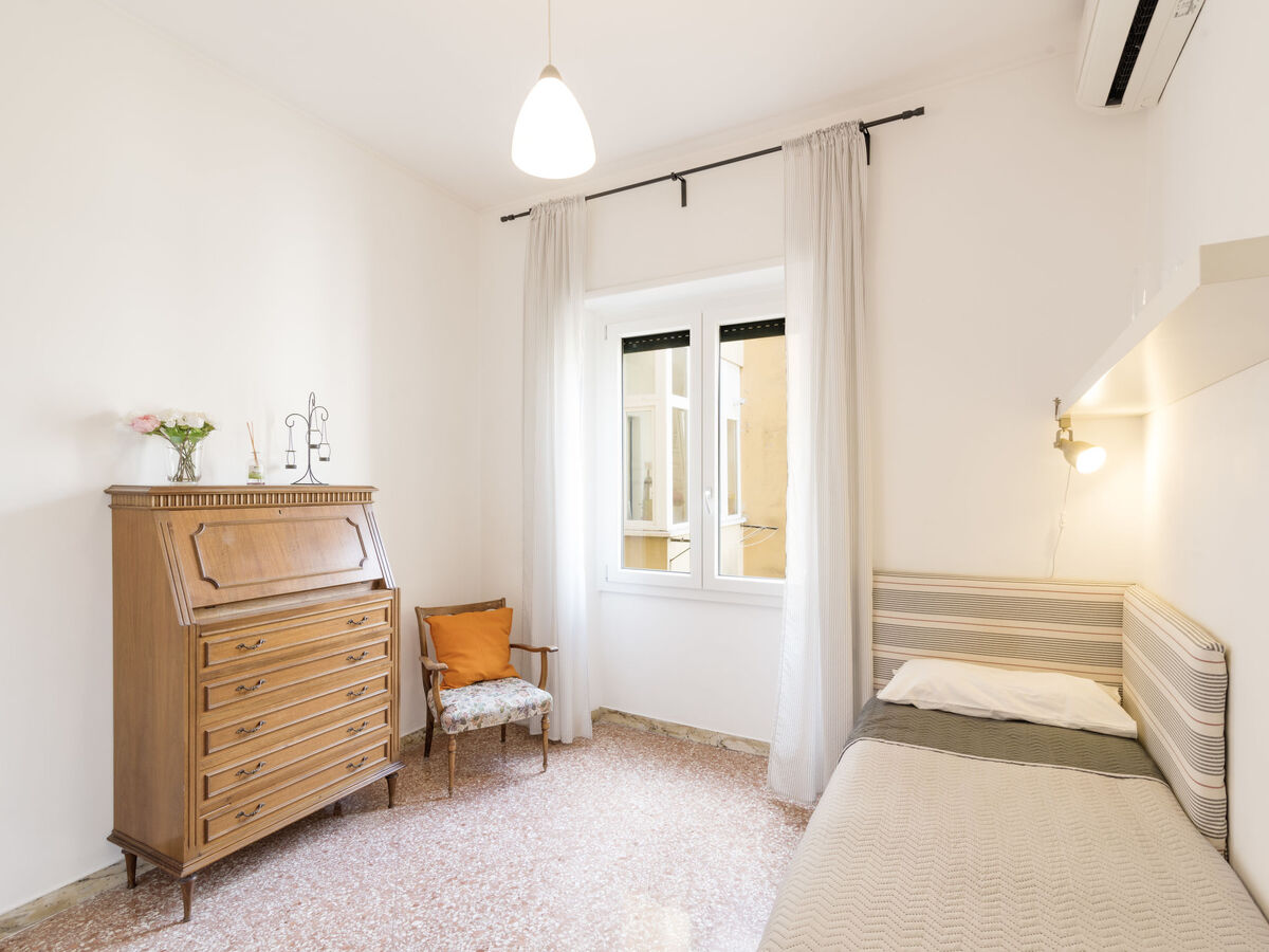 Appartement Renato Roma – 90 m² au 7e étage, balcon - Photo 4