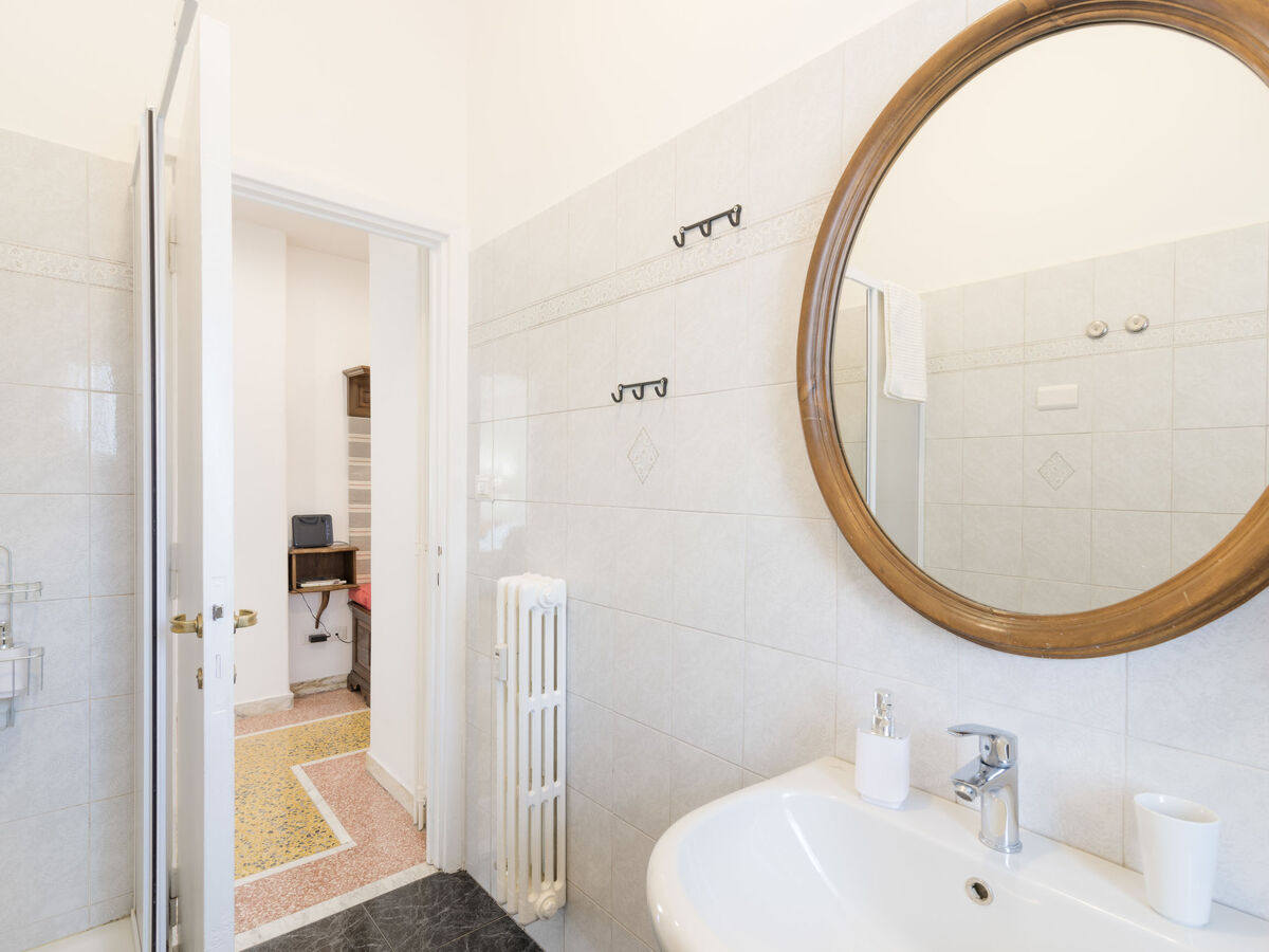 Appartement Renato Roma – 90 m² au 7e étage, balcon - Photo 5