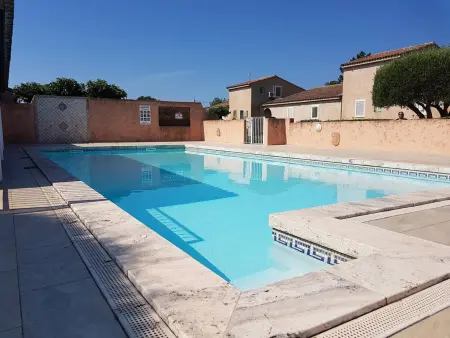 Location maison à Sainte Lucie de Porto Vecchio, Mini-villa climatisée - 4 pers - Piscine, plage à proximité - Terrasse et BBQ - Parking privatif