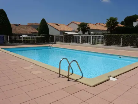 Location appartement à Vaux sur Mer, Appartement T2 avec Piscine à 2 Pas de la Plage de Pontaillac