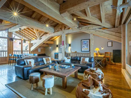 Chalet de Standing avec Cheminée et Sauna, Proche du Centre de Val-d'Isère - Photo 1