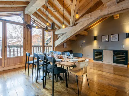 Chalet de Standing avec Cheminée et Sauna, Proche du Centre de Val-d'Isère - Photo 6