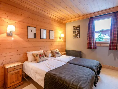 Chalet de Standing avec Cheminée et Sauna, Proche du Centre de Val-d'Isère - Photo 14