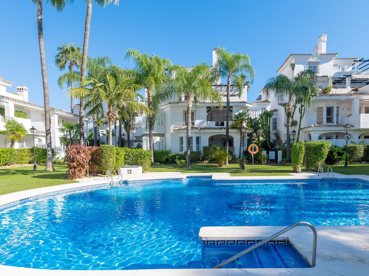 Appartement 2 chambres Puerto Banús, terrasse barbecue et piscine - Photo 2
