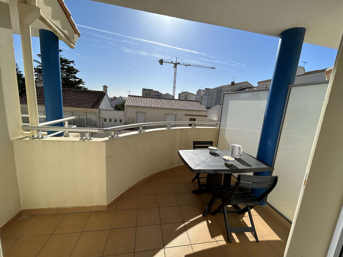Studio cabine face à la mer avec balcon et parking - Photo 2
