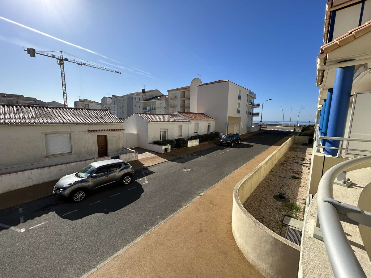 Studio cabine face à la mer avec balcon et parking - Photo 5