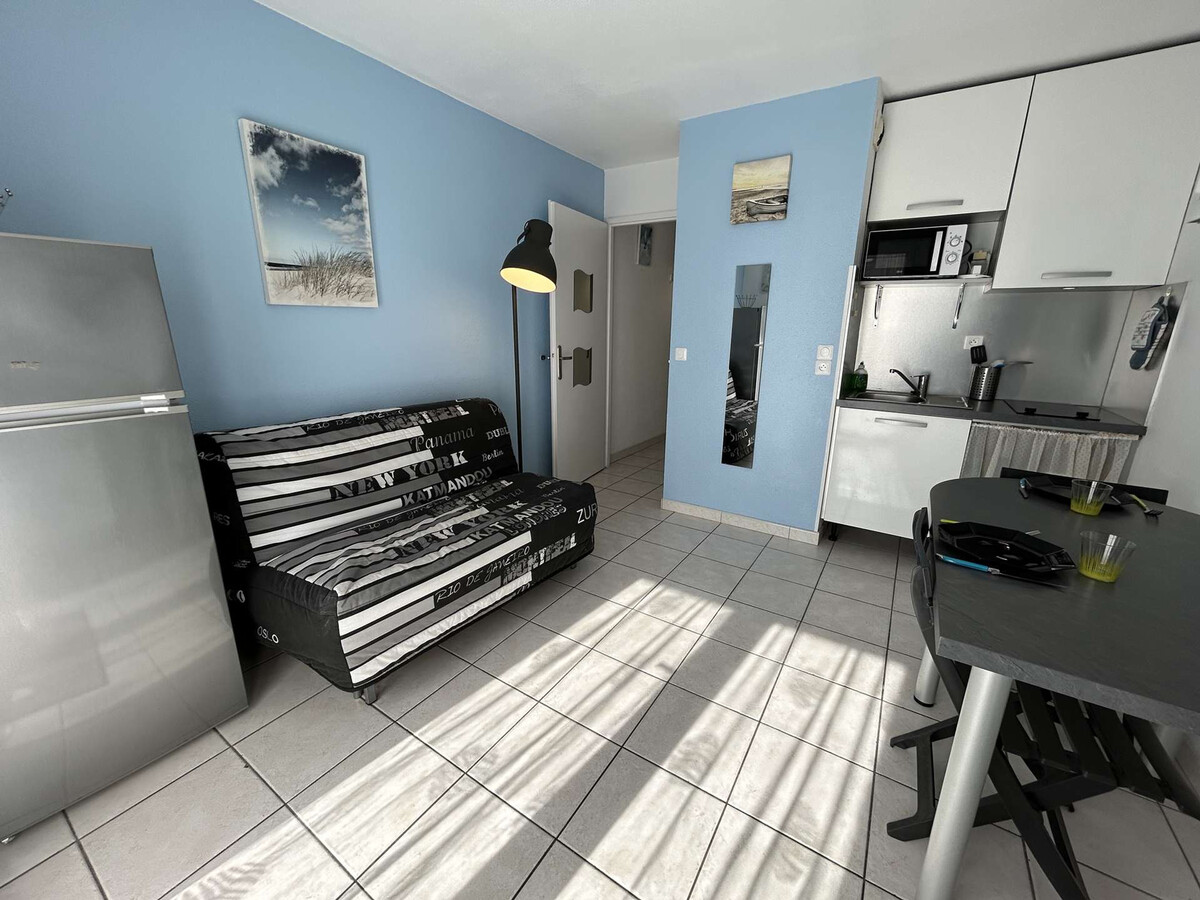 Studio cabine face à la mer avec balcon et parking - Photo 6