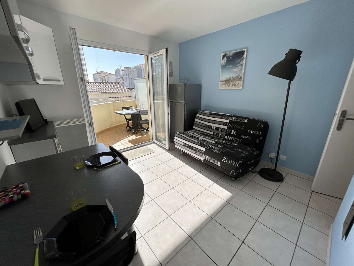 Studio cabine face à la mer avec balcon et parking - Photo 12