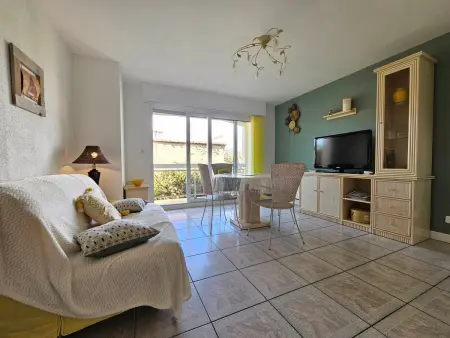 Location appartement à Saint Georges de Didonne, Appartement Centre-Ville Calme avec Balcon et Garage - Saint-Georges-de-Didonne