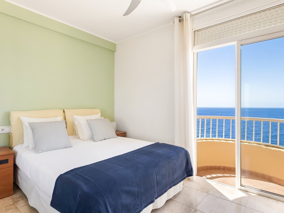 Triplex en bord de mer avec terrasse et solarium à Radazul - Photo 3