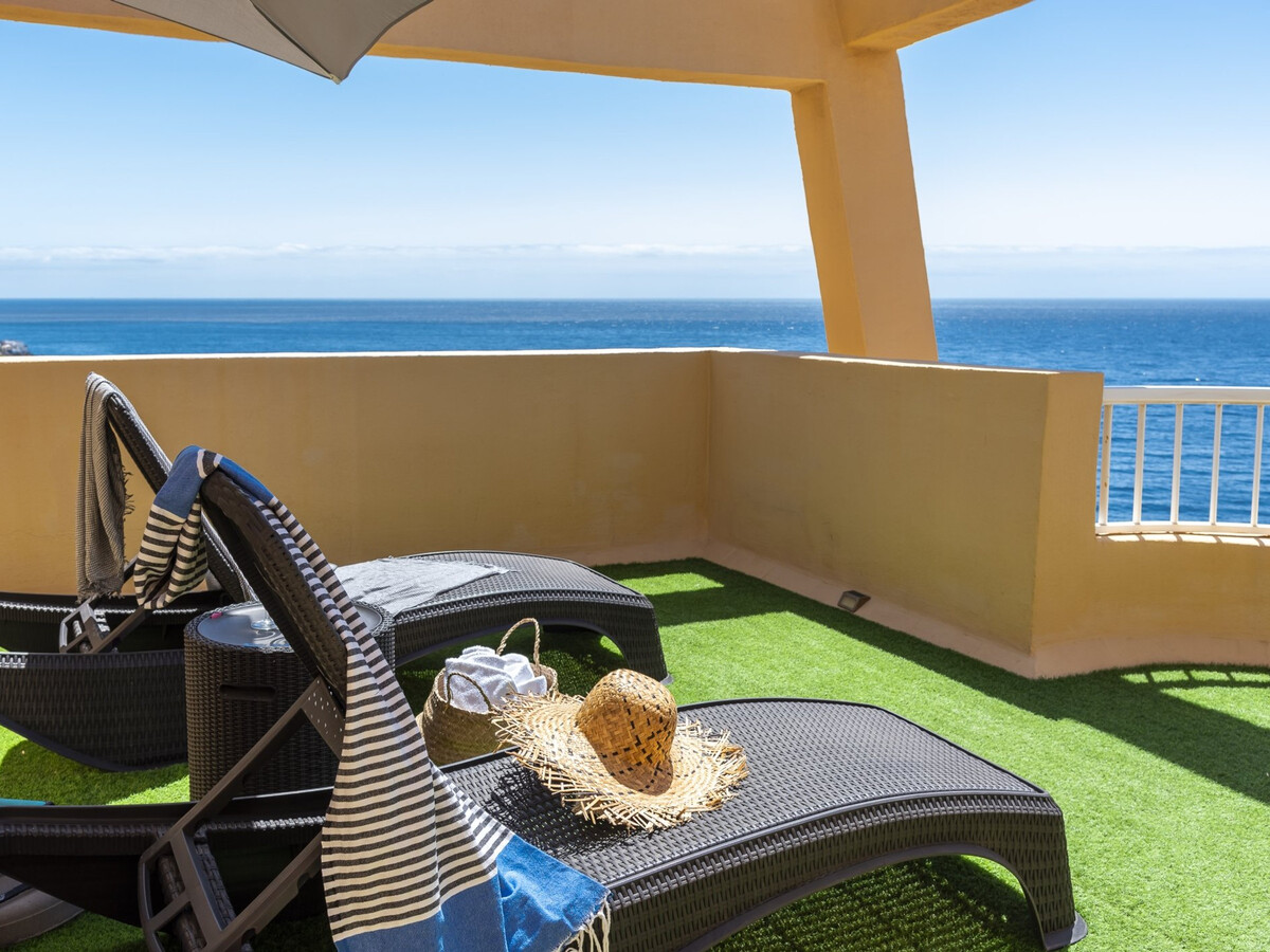Triplex en bord de mer avec terrasse et solarium à Radazul - Photo 4
