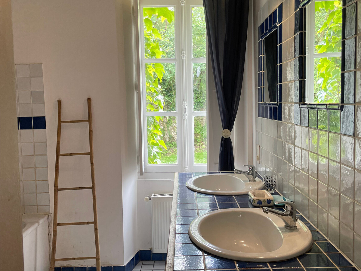 Maison 10 pers. au bord de la rivière à Solesmes - Photo 7