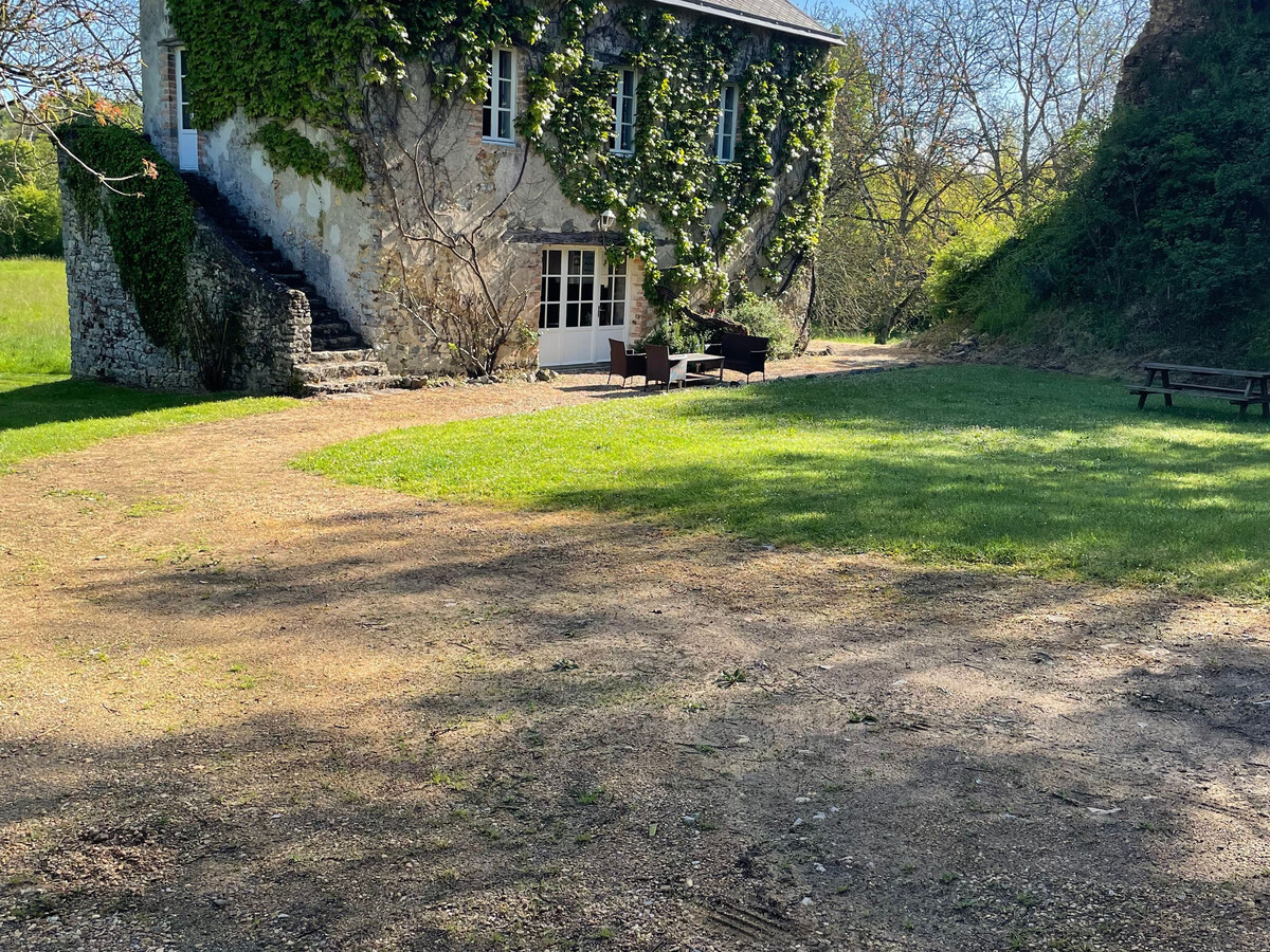Maison 10 pers. au bord de la rivière à Solesmes - Photo 26