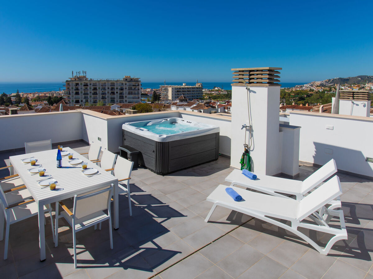 Skyhill – Maison 3 étages, vue mer à Nerja - Photo 3