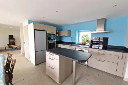 Holiday home in Plougasnou Baie de Morlaix, Maison à Terenez avec Vue sur le Port - Photo 3