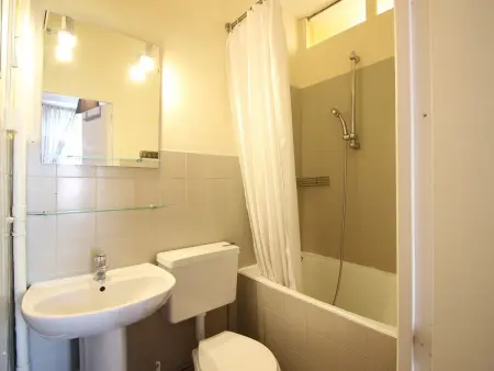 T3 duplex avec parking à La Bourboule, Appartement 5 personnes à La Bourboule - Photo 7